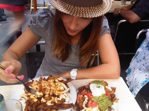 laura_berks's profile picture. i don’t really like talking about my flair.