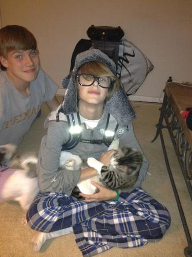 memorex7864's profile picture. Lazarus n Me bff's til death do us part!