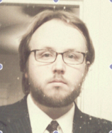 ptmcniff's profile picture. There are four lights.