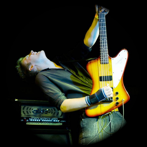 Quality cover band for weddings/parties/clubs/pubs! featuring @DomGeeBurch Matt Taylor and Oli Deakin http://t.co/yy2m9zyF27