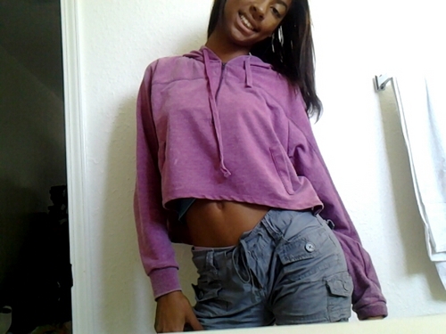 in love with money and thugg niggas :* modeling is wat i like doing. :) follow me and ill follow back (MON-money over niggas is my Motto nigga YOLO:**   :*