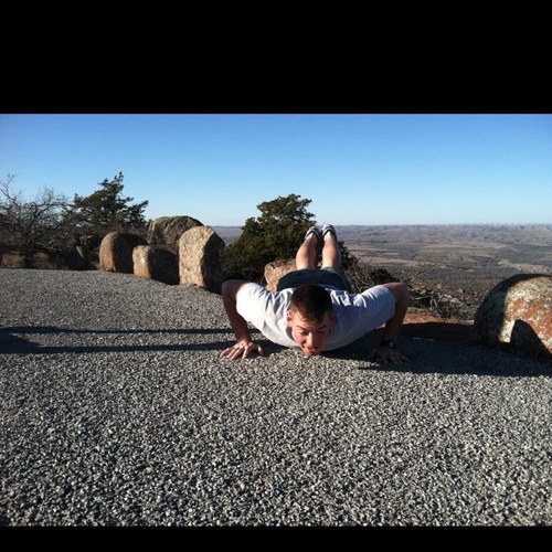 fredr142's profile picture. 