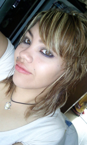 mormis_algar's profile picture. Simplemente loca, enamorada de la nada, soñadora obsesiva, ganas de ser feliz. Mujer con impulsos, trabajadora y como todos con altas y bajas.