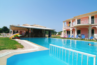 Self-catering apartments and studios located in Sidari, Corfu, Greece
