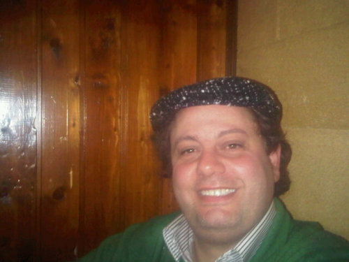 sergiobvc's profile picture. Twetter ufficiale di Io.       A Palermo si chiede il permesso per tutto: scusassi, cia possu riri 'na cosa? Issi a faro 'nto c*lu!!!