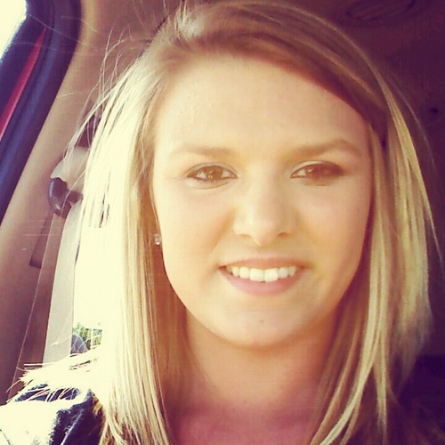 Deann Jenkins :) Dareen is my bestest friend ever &nd i love her with all my heart . 3 Follow Me (;