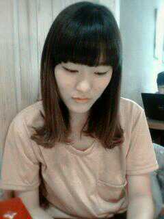 Hello. My name is woori Lee. I'm 22years old. 여행/영화/음악/연예/음식