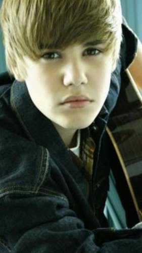 prakash123gohil's profile picture. challages drive me. problem motivate me. family is life. hardwork is lifestyle and cricket is me