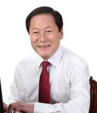 kimyoungsuk2's profile picture. 영천시장 김영석입니다. 시민과의 소통을 위해 힘쓰겠습니다.