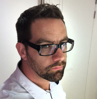 Interactive and visual designer at http://t.co/oo0SE23d - adepte du design émotionnel .