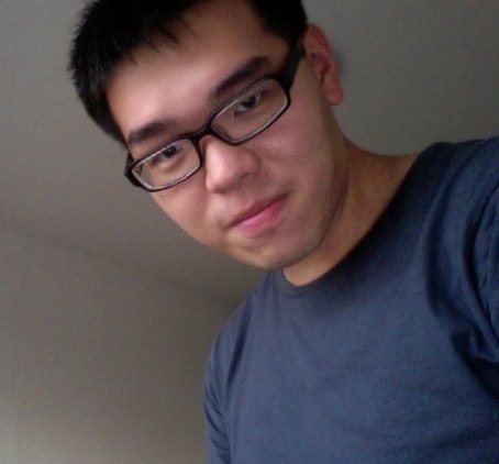 Geek, with a love for tech, design and soft bunlets. :]