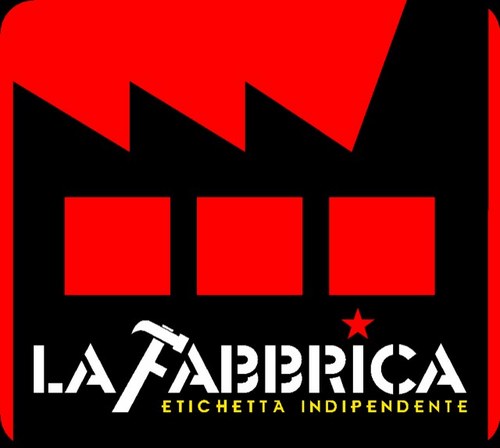 La Fabbrica nasce come etichetta indipendente e si sviluppa nel corso degli anni come agenzia di produzione spettacoli di musica dal vivo e laboratorio grafico.