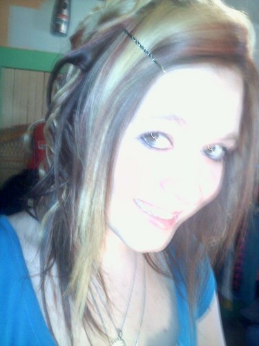 Dakota_lynne95's profile picture. I love to singg (: My b-days Jan 31st (: And i'm happy with life at this current moment (: I'm a girl. I don't smoke, drink or party every weekend.