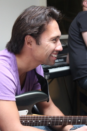 S_Tampinongkol's profile picture. 