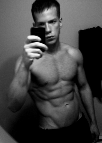 AndrewMcInroy1's profile picture. Follow me to get the best nutrition, training and supplement info on the net. I am an elite nutritionist with a passion for getting ripped and strong.