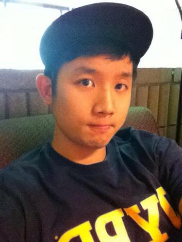 hypercuve's profile picture. Tech. Indie culture. Fashion. Trends.
Information Process Management Major. 
Proud to be a Korean.
Retweet&Commentary.