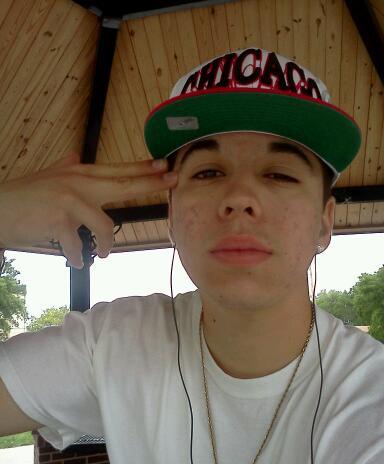 They call me Chuy | 20| Pisces | I make my own decisions | #SelfMade| #Independent| #Team7:4:14| #ThugLife| 7G$FolkLove$D4