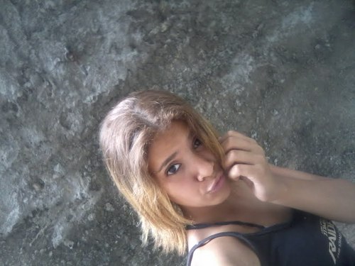 hi my name is Pamela and I am very fan of Rihanna I love follow me @ rihanna please COW in a good way
