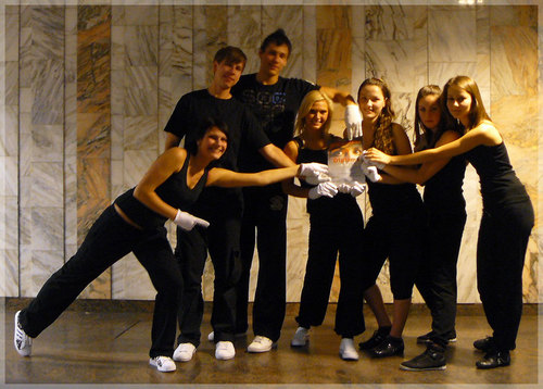 Funky_dance_LV's profile picture. Esi dejotājs ar savu individualitāti - esi Funky! Piedāvājam apgūt Hip-Hop, Go-Go un Electric Boogie deju stilus:)