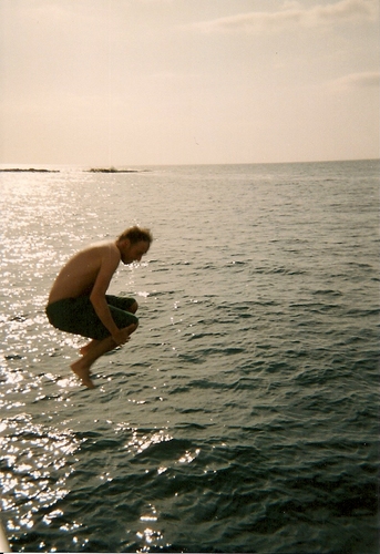 evanblasor's profile picture. Do not follow me. Not worth it.