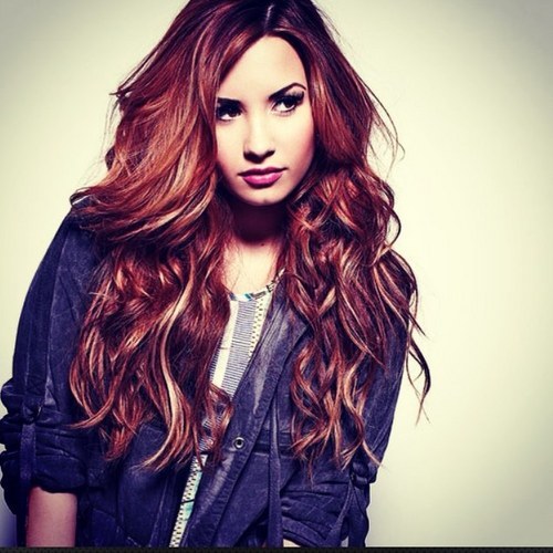 imLovatic19's profile picture. Me segue se for um Lovatic† Eu sigo de volta, pode confiar. Follow me if a Lovatic † I follow back, you can trust