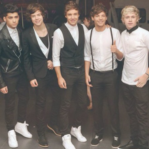 fan_girl_1D's profile picture. small town girl hopeing to one day meet my idols 1D if you follow i love you mwah Lux followed 05/19/12