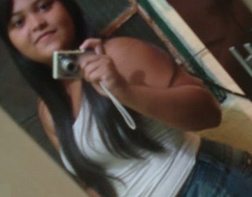 .* , namoro maiis adoro um proibiido , eu que sou culpada , eu que sou bandida , prefere um romance escondido , sai na madrugada pra da lancinho comiigo ♪ .*
─