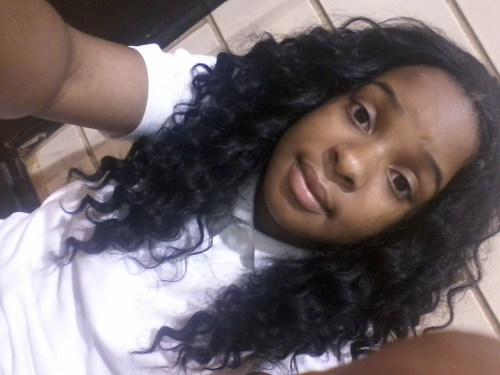 Shadesmon . Feb8th . Single . 15teen . follow me , ill follow back . (: