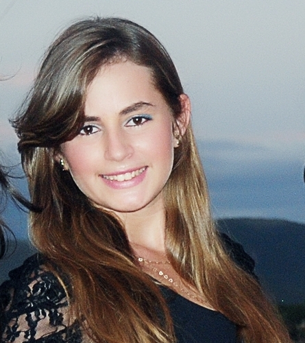 Estudante, libriana, flamenguista , feliz, e amo minhas amigas @valeskadantas_ e @MihKarolaine :) OBS: Criticar é fácil , difícil é fazer melhor !!