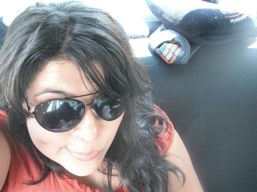 DIVERTIDA...SINCERA...ODIO LA HIPOCRECIA ...SOÑADORA...MUY SONRIENTE :) SIMPLEMENTE YO!! :D ENAMORADA DE LA VIDA & DE MI CARRERA CIENCIAS POLÍTICAS!! 3 :)