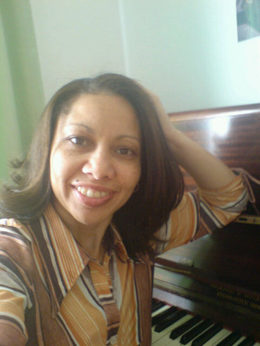 Sharing the gift of music is my passion. I navigate through life with Christ as my moral compass. Healthy living inspires me. I love running, baking & opera!