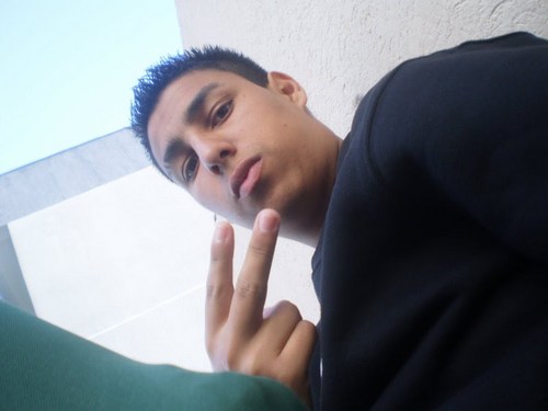 Conhecido é Conhecido, Parcero é Parceiro, Resto é Resto. Frago?
http://t.co/QA5OmD8lE0