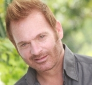 VP/Creative Director at Linea Pelle. Lover of leather, accessories, dogs, and anything Belvedere.