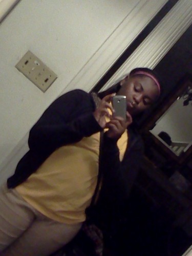 Hataz_Not_Allow's profile picture. I keep it 100 24/7 niggahz might come at me side ways but they kno whats goin happened ..........