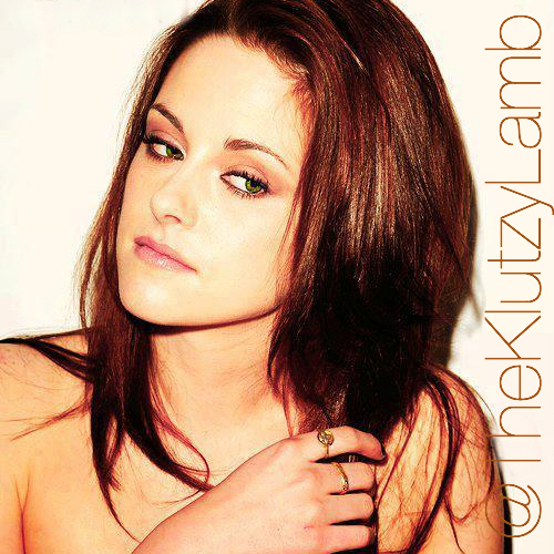 (Jailed account for @TheKlutzyLamb) @JCubToTheBlack is the best friend I could ever wish for! I love my mom, @ReneeDwyer4 and my dad, @chief_swan_FPD. (18+)