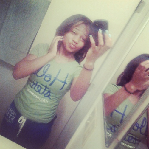 Follow me ;) And also go  my Baby Biscuit @MOBLIFE_jazz