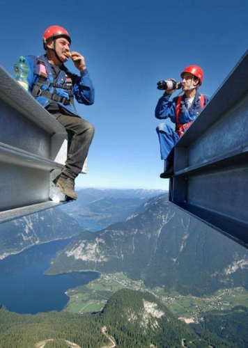 comunes_fosas's profile picture. Ausentes bajo tierra desde 1972.