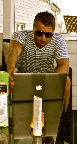 JoeFrantzen's profile picture. Personal trainer in #LesMills #CXWorx , love to work hard and lift heavy. Doing things in my own way! There is only one of me, and a million of you.