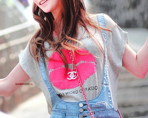 about_fashion1's profile picture. a fashion lover ♥ , writer & a photgrapher .. all my tweet will be about fashion & beauty tips