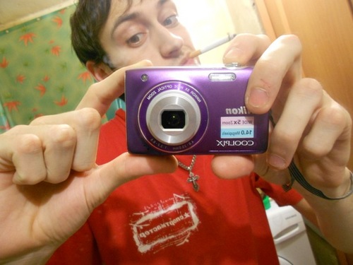 toffeantyri's profile picture. Реальность напоминает о себе тем, что иногда хочется Жрать