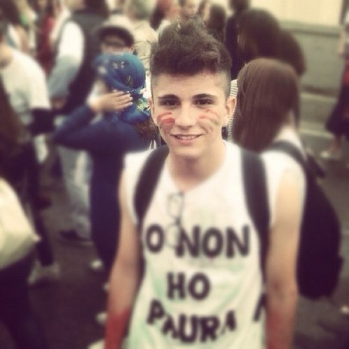 Stey_Bartowski's profile picture. Al mio funerale voglio sia messo su un album dei pink floyd, non voglio né preti, né altre cazzate della chiesa.