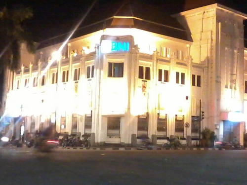 pengen cri shabat2 yg bsa ngrtiin akhu n nrima akhu apa adanya.. :-)