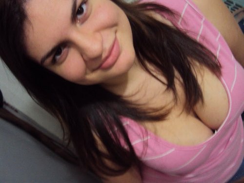 15 anos. Brotense. Santista. Amo a @BiebsSexyHot aquela vadea! 3
