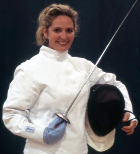Child of God, Love my family & friends, fencing, astronomy & physics, architecture, music, wine & culinary adventures ;)
