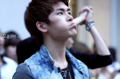 sieun2002's profile picture. 인슾분들!! 컴백했어요 인피닛이..  투표는 기본인거 아시죠? 맞팔 100퍼에요ㅎ 많이많이 팔로해주세요!! 일위하자!