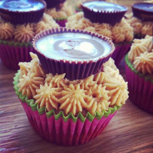 dolce_amore1's profile picture. Hosting a fabulous party has never been easier! We will make all f the amazing & delicious treats that you don't have the time for :)