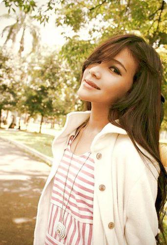 Hello , My Name Is Alexandra Allison Nice To Know You ;) , Follow Back ? Just Mention ;) ...