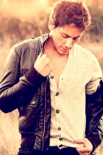 TheManny411's profile picture. Singer/Songwriter - Proud member of the new singing group @RockinJocks