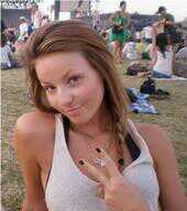 Hi Im Samantha Droke Im an Actress and Single