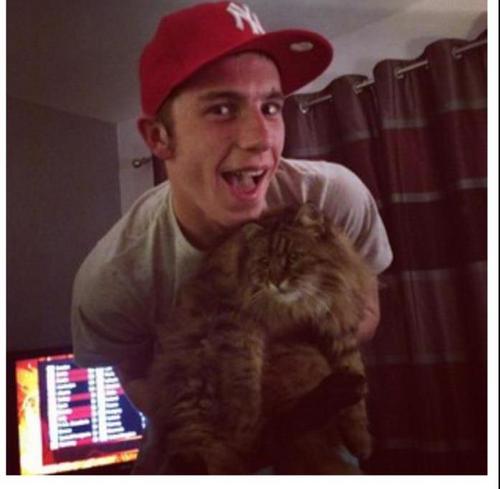 stainless_style's profile picture. M.E.O.W, fucking ear drums over since the dawn of time!